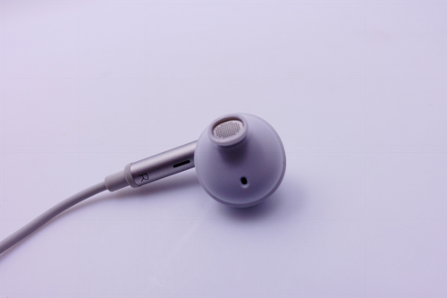 适配iPhone 7 小鸟音响入耳式降噪耳机评测-IT