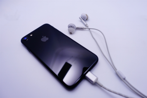 适配iPhone 7 小鸟音响入耳式降噪耳机评测-IT