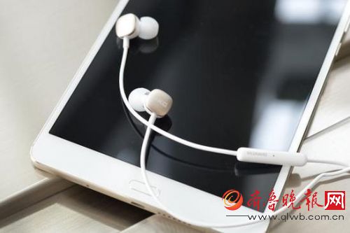 【视点】:华为平板 M3打造专属好声音-IT168 手