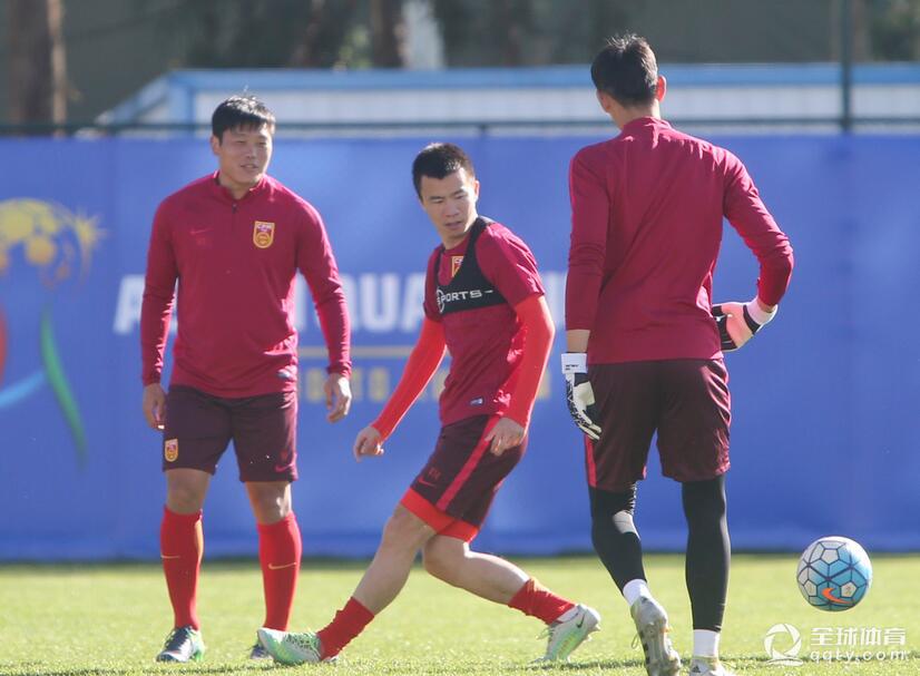 【时讯】:里皮一期国足后腰位置状况分析(2)-IT