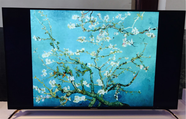 创维展示电视新品Q7\/Q8 纯色技术还原真实色