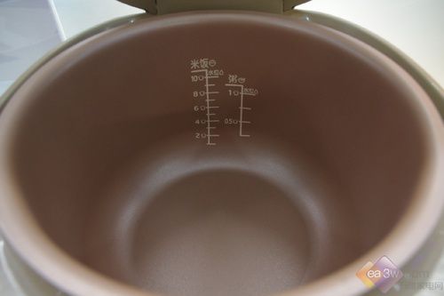 e417ef5c-588b-48e7-a138-f176c01ccc1e.jpg
