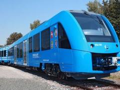 德国测试零碳排放氢燃料电池列车原型车
