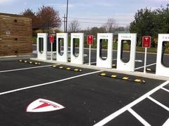 美国计划普及350千瓦快速充电站 而中国目前只有40千瓦