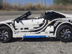 乐高达人居然造出了一台混合动力的汽车玩具