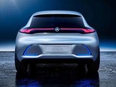 居然敢抢灯厂的风头 奔驰发布EQA电动概念车