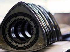 除了冲程式发动机 竟然还有如此科幻的转子发动机