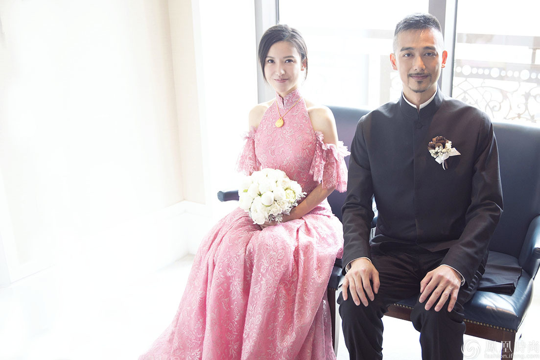 楊子姍吳中天辦婚 演員和導演的完美結合結婚照電影院拍